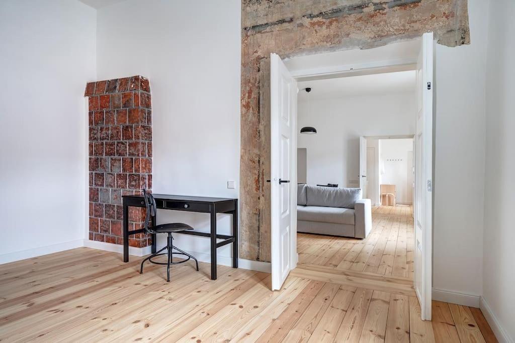 Spacious 2-Bedroom Flat In Old Town By Urban Rent Vilnius Exterior photo