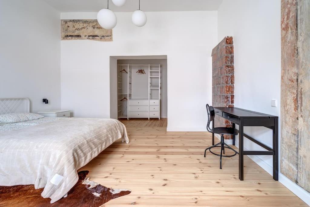 Spacious 2-Bedroom Flat In Old Town By Urban Rent Vilnius Exterior photo