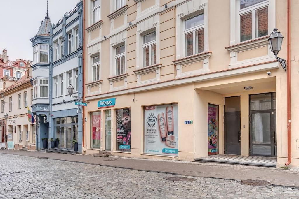 Spacious 2-Bedroom Flat In Old Town By Urban Rent Vilnius Exterior photo