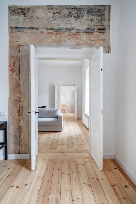 Spacious 2-Bedroom Flat In Old Town By Urban Rent Vilnius Exterior photo